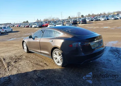 2014 Tesla Model S P85 из США, поврежденный, VIN 5YJSA1H10EFP40973